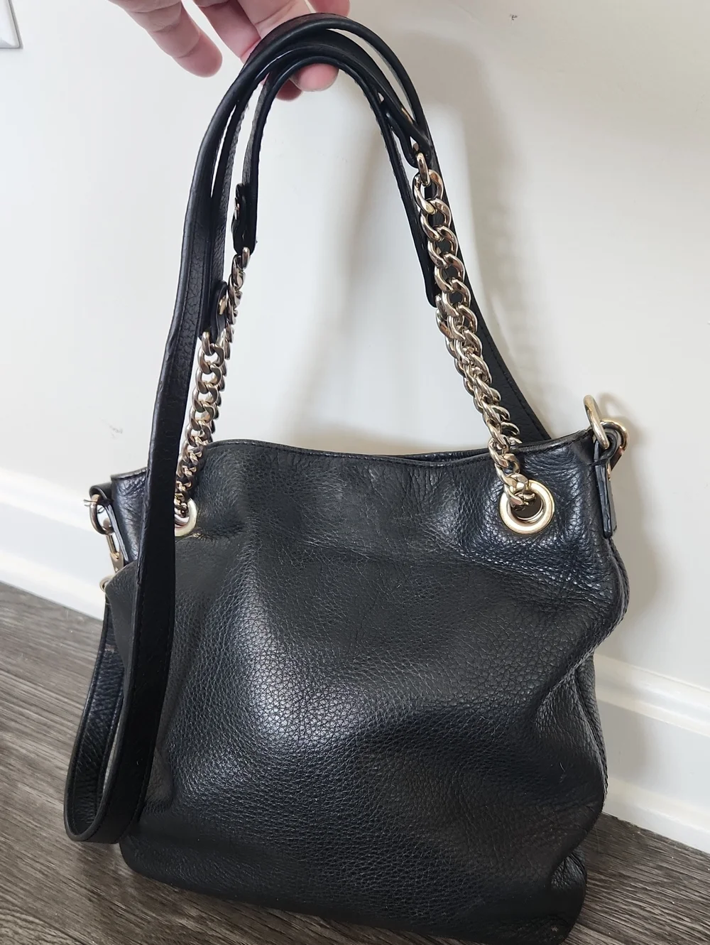 Michael Kors Medium Jet Set Chain Black Hobo Bag